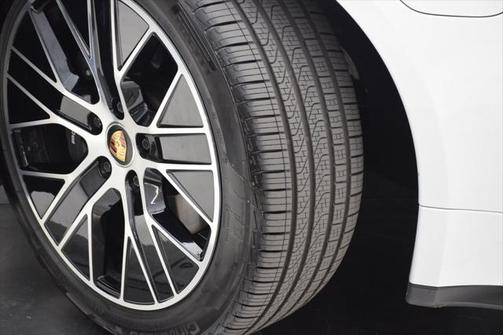 2024 Porsche Taycan Base