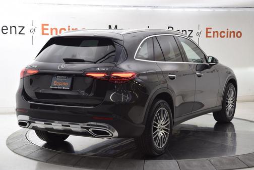 Graphite Grey Metallic 2025 Mercedes-Benz GLC 300 4MATIC