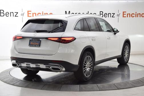 2026 Mercedes-Benz GLC 300 Base