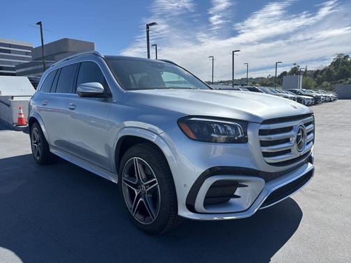 2025 Mercedes-Benz GLS 450 4MATIC