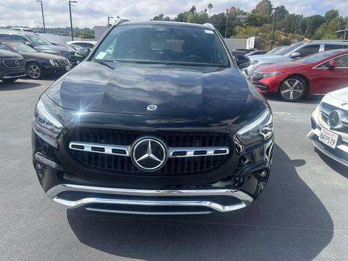 Night Black 2026 Mercedes-Benz GLA 250 4MATIC