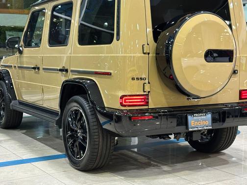 MANUFAKTUR Desert Sand Non-Metallic 2026 Mercedes-Benz G-Class G 550