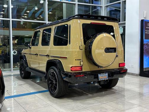 MANUFAKTUR Desert Sand Non-Metallic 2026 Mercedes-Benz G-Class G 550