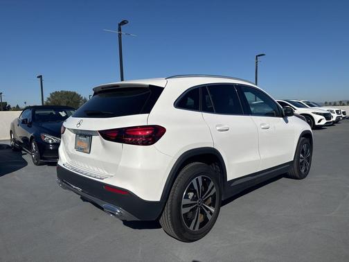 2026 Mercedes-Benz GLA 250 4MATIC