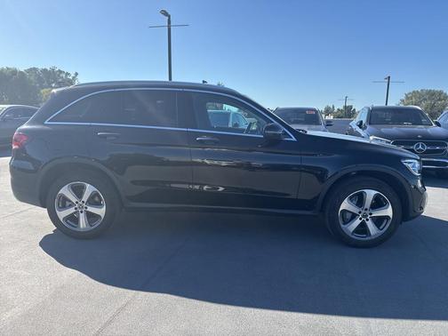 2022 Mercedes-Benz GLC 300 Base