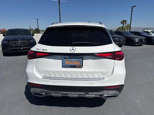 Polar White 2026 Mercedes-Benz GLC 300 Base