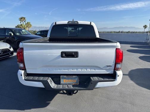 Super White 2019 Toyota Tacoma TRD Sport