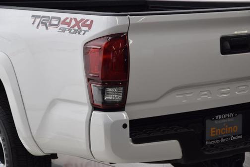 Super White 2019 Toyota Tacoma TRD Sport