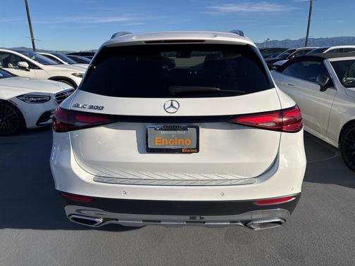 2025 Mercedes-Benz GLC 300 Base