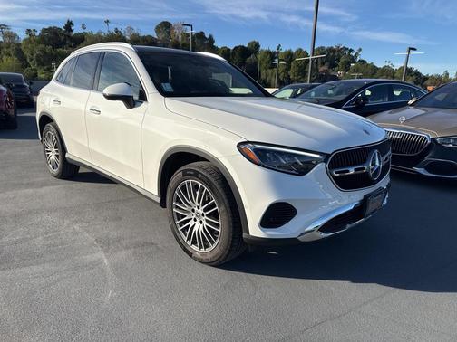 2025 Mercedes-Benz GLC 300 Base