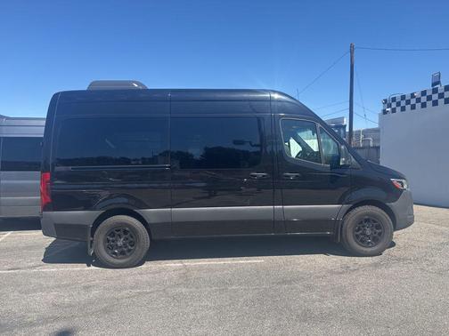 2023 Mercedes-Benz Sprinter 2500 Standard Roof
