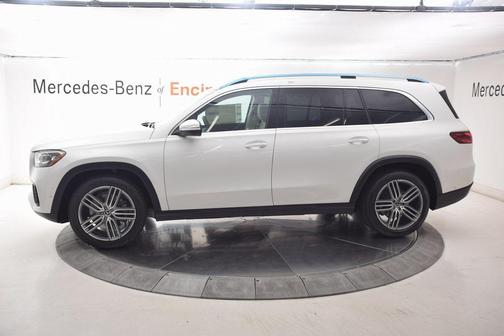 2026 Mercedes-Benz GLS 450 4MATIC