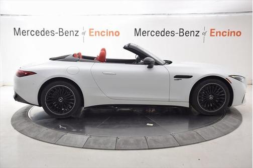 2025 Mercedes-Benz AMG SL 43 Base