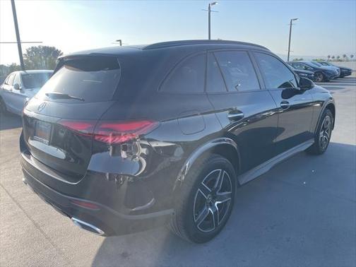 2024 Mercedes-Benz GLC 300 Base