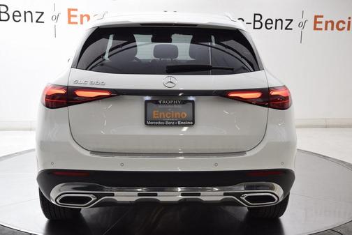 2025 Mercedes-Benz GLC 300 Base