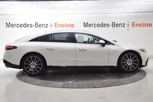 MANUFAKTUR Diamond White Metallic 2023 Mercedes-Benz EQS 580 4MATIC