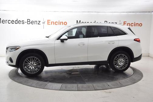 Polar White 2026 Mercedes-Benz GLC 300 4MATIC