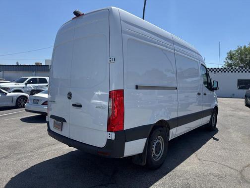 Arctic White 2025 Mercedes-Benz Sprinter 2500 Standard Roof