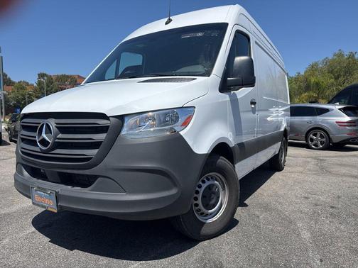 Arctic White 2025 Mercedes-Benz Sprinter 2500 Standard Roof