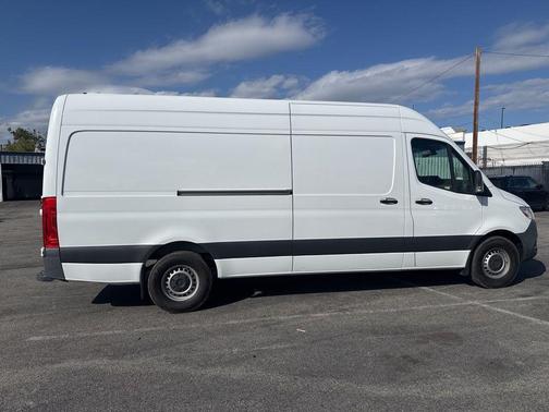 Arctic White 2023 Mercedes-Benz Sprinter 2500 High Roof