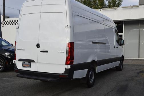 Arctic White 2023 Mercedes-Benz Sprinter 2500 High Roof