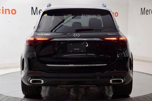 Obsidian Black Metallic 2026 Mercedes-Benz GLE 580 4MATIC
