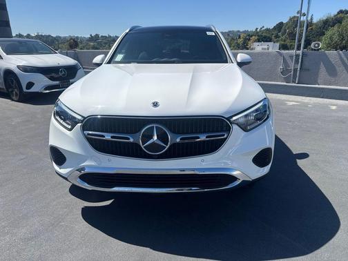 Polar White 2026 Mercedes-Benz GLC 300 Base