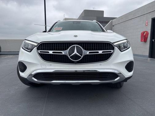 Polar White 2023 Mercedes-Benz GLC 300 Base