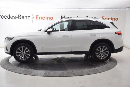 Polar White 2023 Mercedes-Benz GLC 300 Base