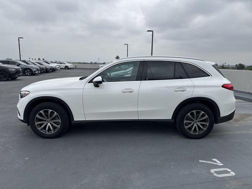 Polar White 2023 Mercedes-Benz GLC 300 Base
