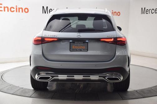 2025 Mercedes-Benz GLC 350e Base