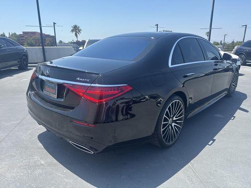 Black 2022 Mercedes-Benz S-Class 4MATIC