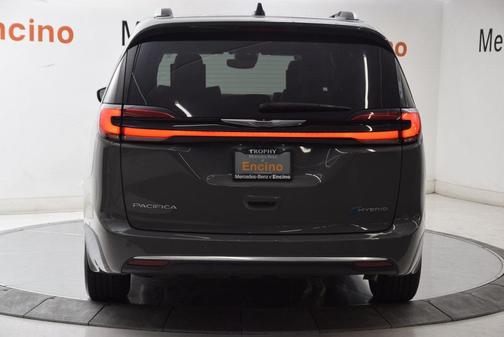 2023 Chrysler Pacifica L