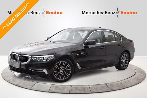 Black Sapphire Metallic 2019 BMW 530 530i