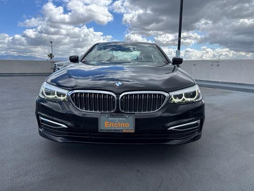 Black Sapphire Metallic 2019 BMW 530 530i
