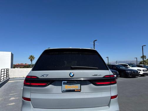 Brooklyn Grey Metallic 2024 BMW X7 xDrive40i