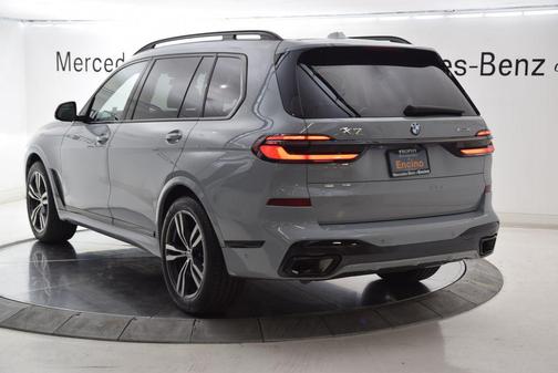 Brooklyn Grey Metallic 2024 BMW X7 xDrive40i