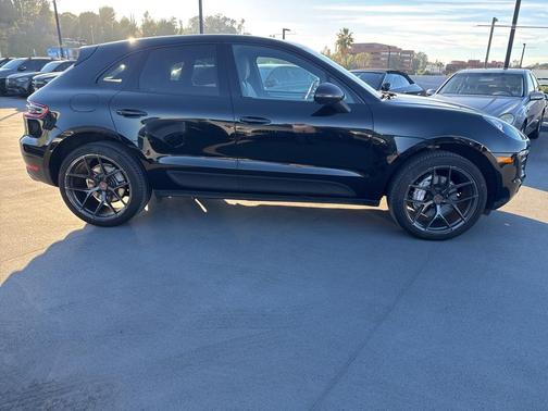 2018 Porsche Macan S