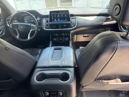 Black 2022 Chevrolet Suburban 4WD Z71