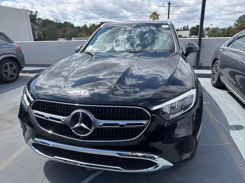 2026 Mercedes-Benz GLC 300 Base