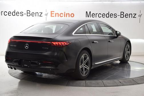 Black Magno 2026 Mercedes-Benz EQS 450 4MATIC