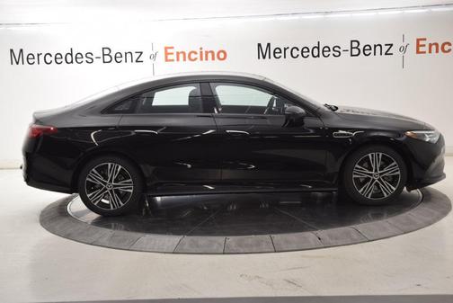 Night Black 2027 Mercedes-Benz CLA 220 Hybrid CLA 220 Hybrid