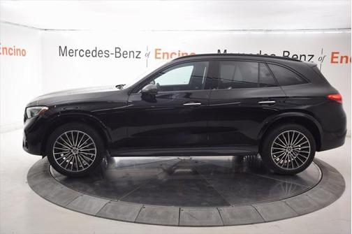 2025 Mercedes-Benz GLC 300 4MATIC