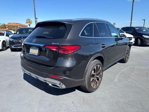 Graphite Grey Metallic 2025 Mercedes-Benz GLC 350e Base
