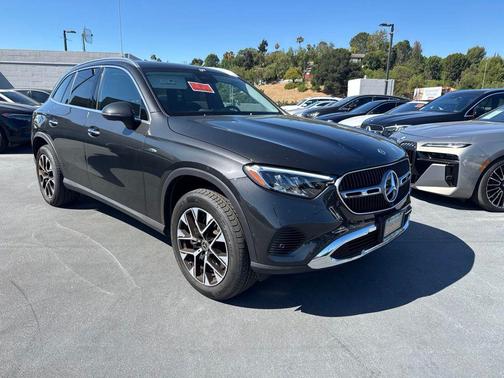 Graphite Grey Metallic 2025 Mercedes-Benz GLC 350e Base
