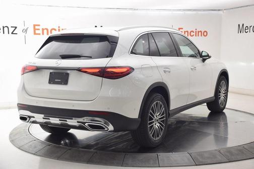 2026 Mercedes-Benz GLC 300 Base