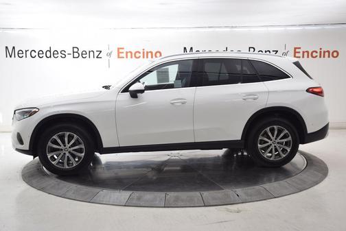 Polar White 2026 Mercedes-Benz GLC 300 Base