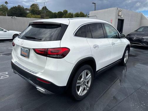 Polar White 2021 Mercedes-Benz GLA 250 Base 4MATIC