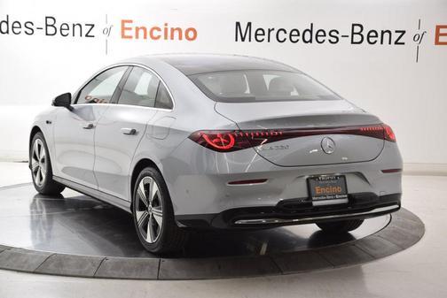 Cirrus Silver 2027 Mercedes-Benz CLA 220 Hybrid CLA 220 Hybrid