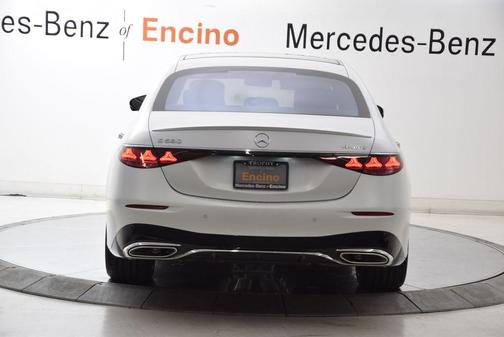 White Magno 2027 Mercedes-Benz S-Class S 580 4MATIC